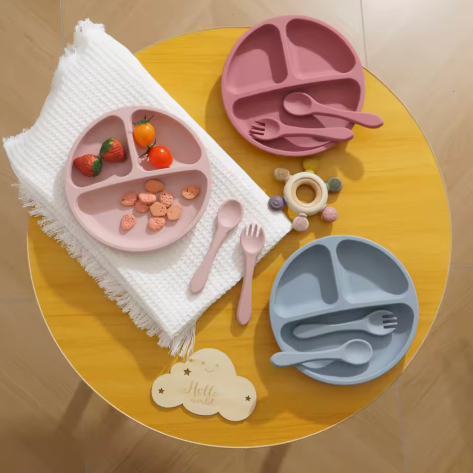ANTI-SLIP SILICONE BABY PLATE