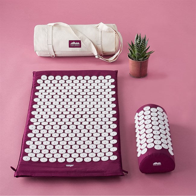 RELAXING ACUPRESSURE MAT + FREE PILLOW