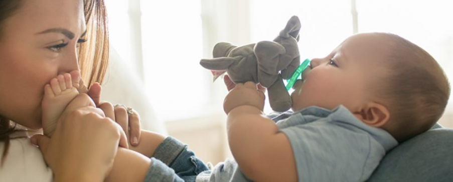 SUSUDOU: THE PLUSH DOUDDOU THAT GIVES A PACIFIER