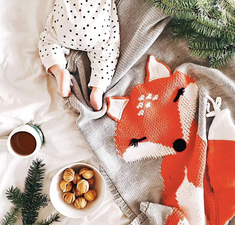 COTTON & BAMBOO KNITTED BLANKET/PLAID ANIMAL PATTERN