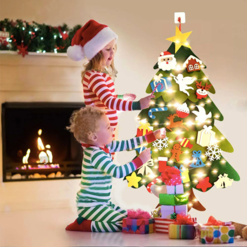 MONTESSORI CHILDREN’S FELT CHRISTMAS TREE