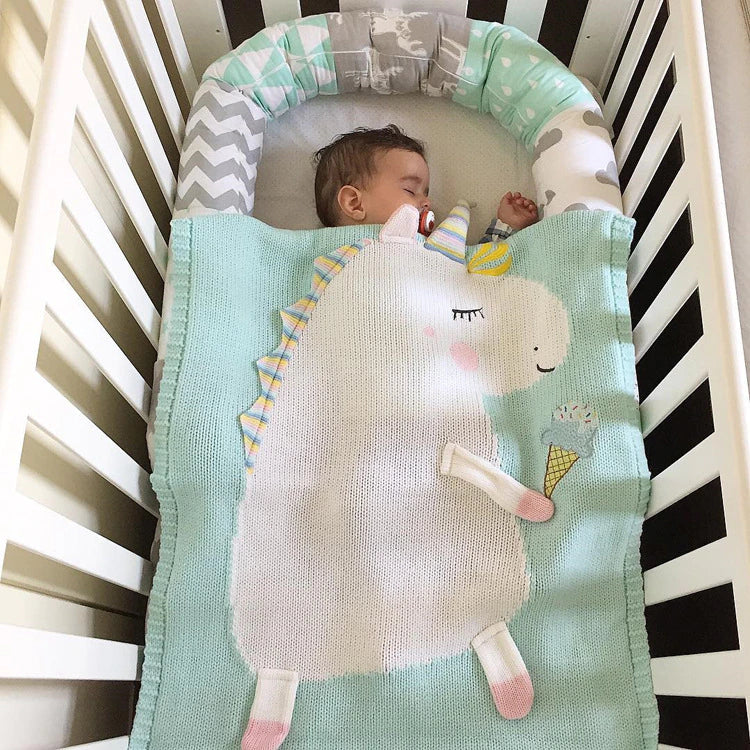 COTTON & BAMBOO KNITTED BLANKET/PLAID ANIMAL PATTERN