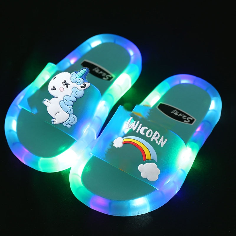 CHILDREN’S LIGHT-UP UNICORN FLIP-FLOP SANDALS