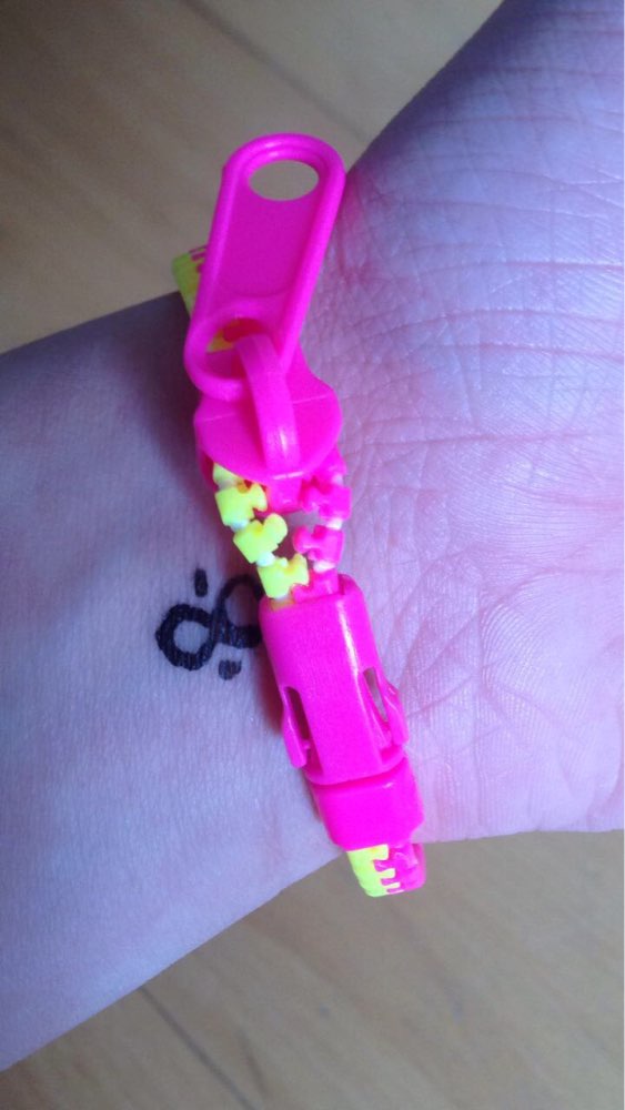 ANTI-STRESS ZIP BRACELET