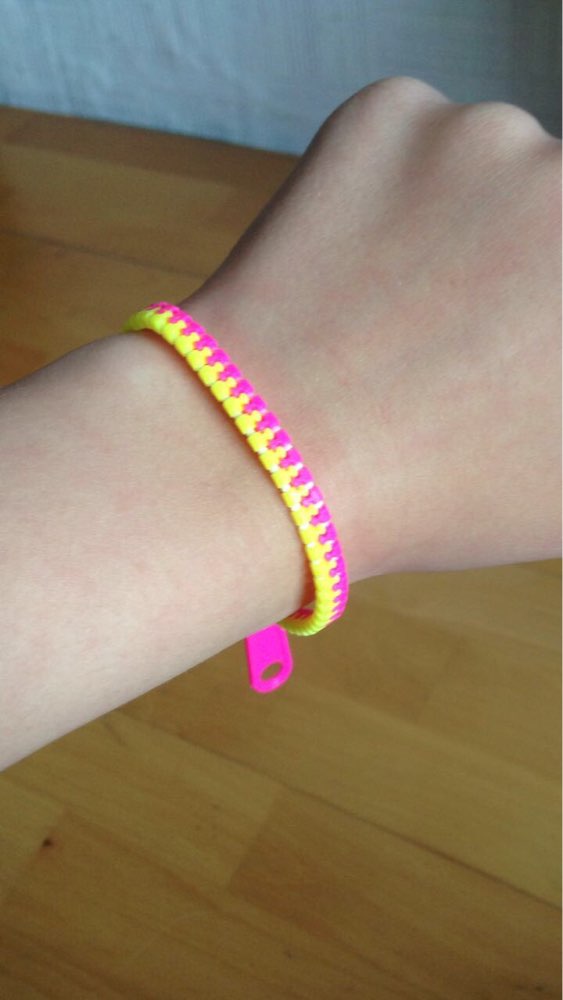 ANTI-STRESS ZIP BRACELET