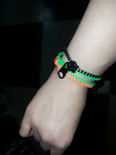 ANTI-STRESS ZIP BRACELET