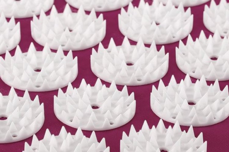 RELAXING ACUPRESSURE MAT + FREE PILLOW