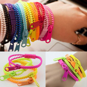 ANTI-STRESS ZIP BRACELET