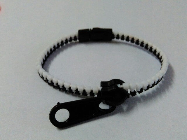 ANTI-STRESS ZIP BRACELET