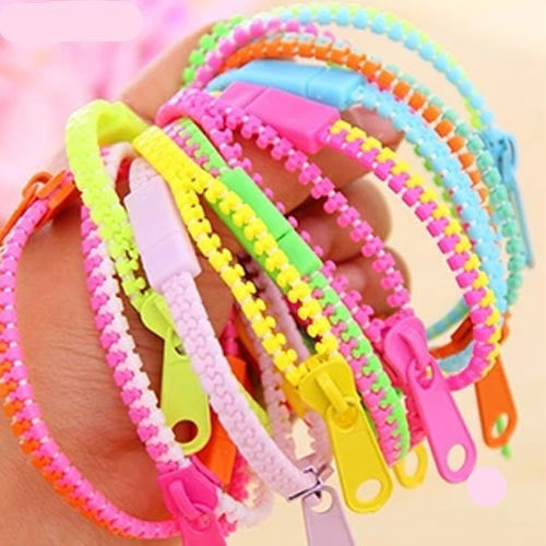 ANTI-STRESS ZIP BRACELET