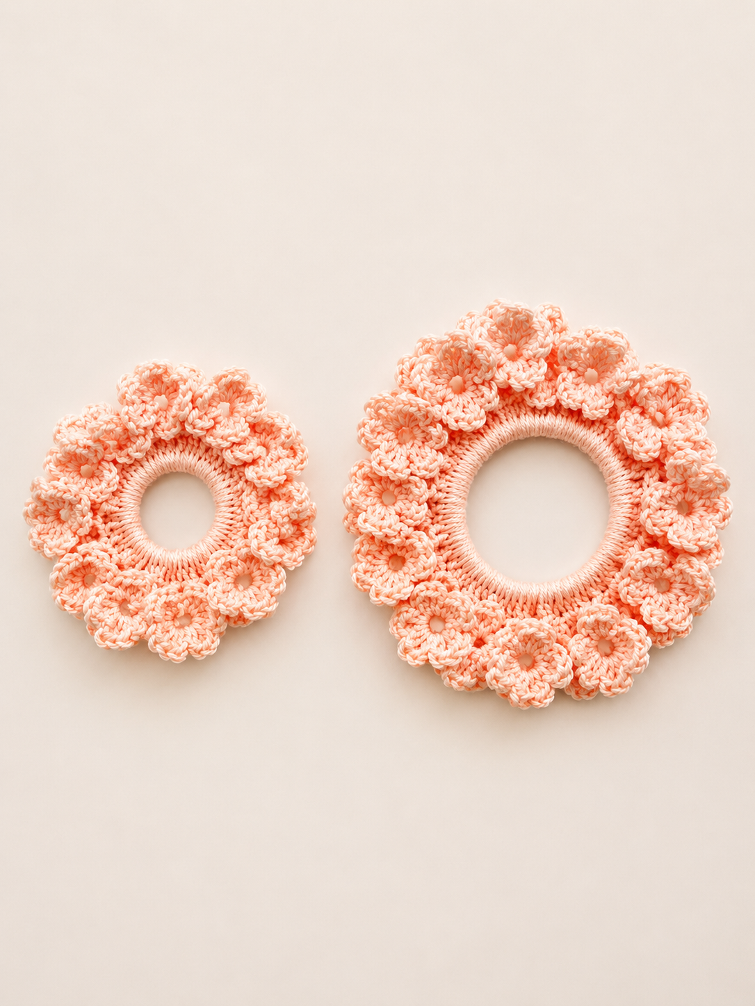 DUO CHOUCHOUS MAMAN/FILLE ASSORTI - FAIT MAIN CROCHET 100% COTON