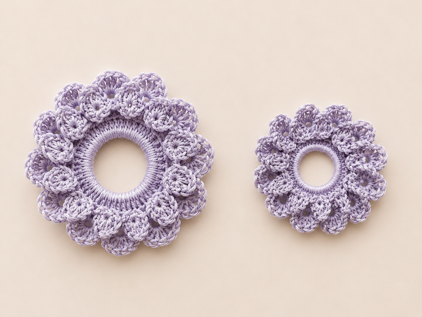 DUO CHOUCHOUS MAMAN/FILLE ASSORTI - FAIT MAIN CROCHET 100% COTON