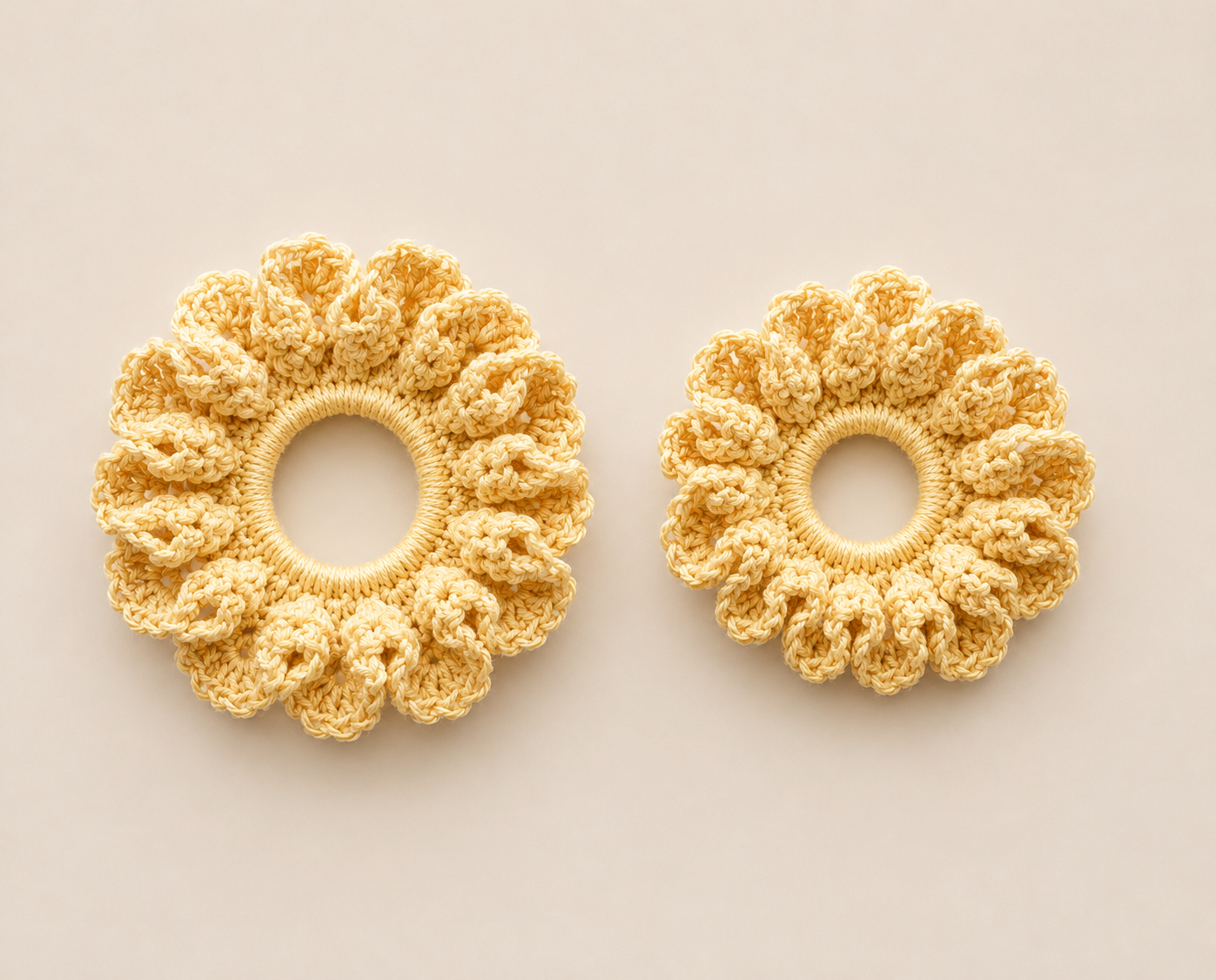 DUO CHOUCHOUS MAMAN/FILLE ASSORTI - FAIT MAIN CROCHET 100% COTON