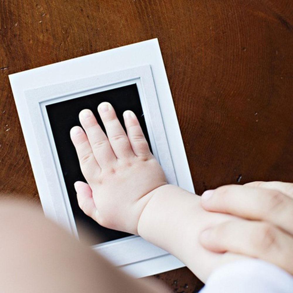 Kit d'empreinte de main et d'empreinte de bébé, 4 tampons d'encre d' empreinte de main pour bébé avec toucher propre